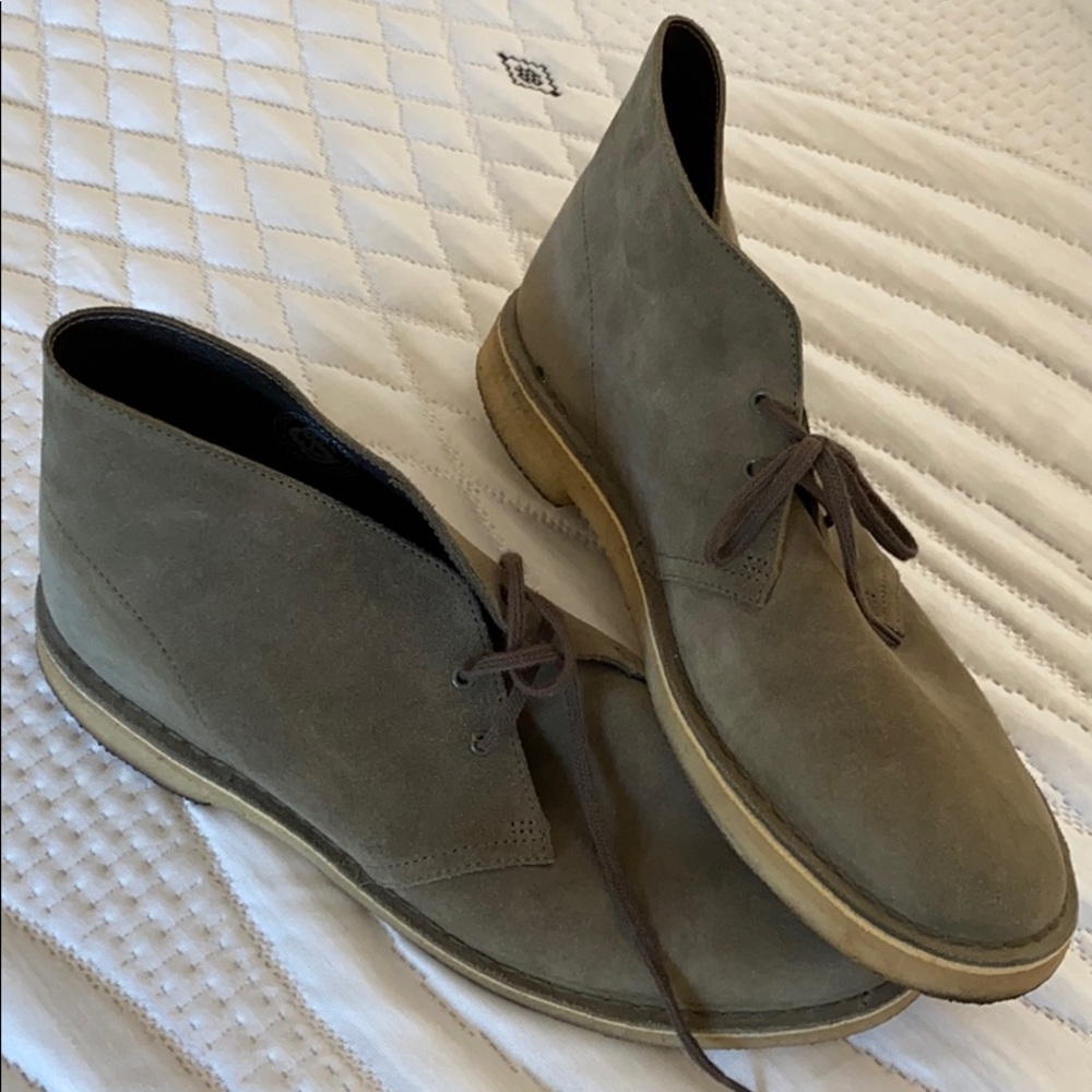 Clark’s chukka boot